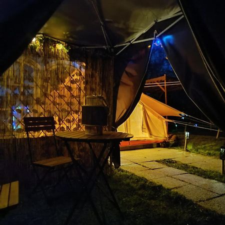 Tente Mongole " O Reves Atypiques" Bouce  Exterior foto